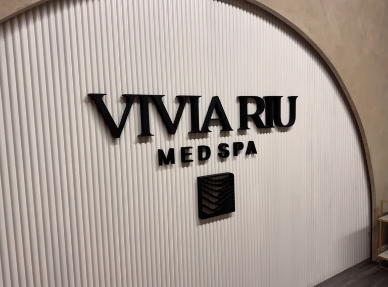 vivia-riu-medspa
